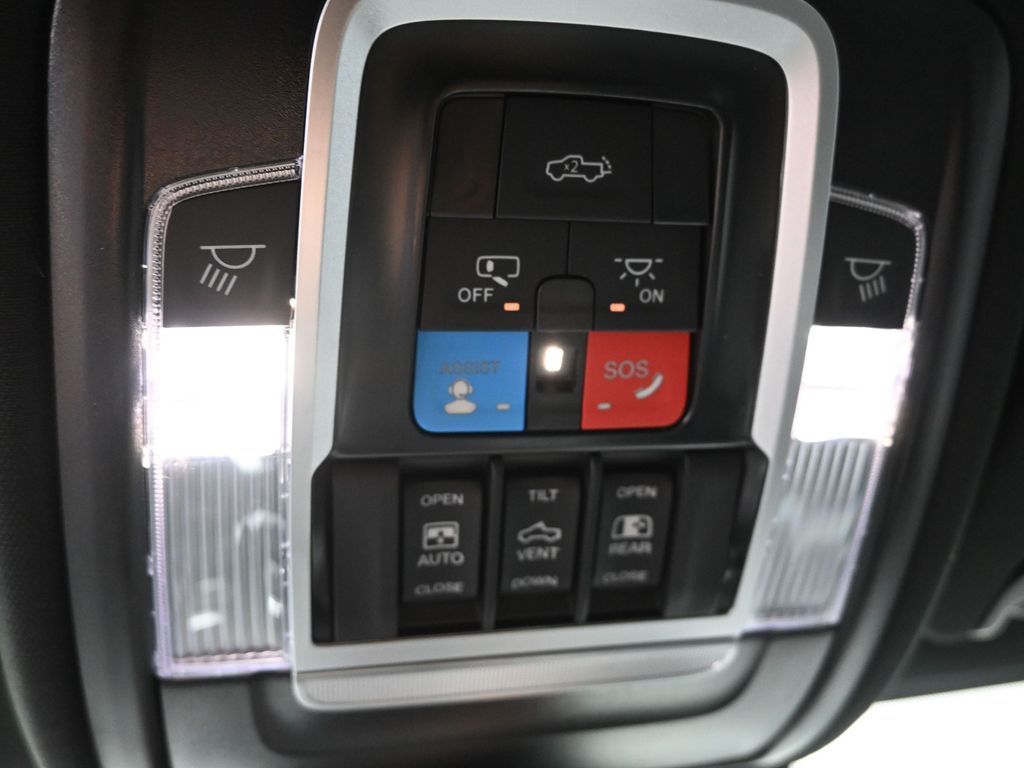 2026 Ram 2500 Laramie photo 12