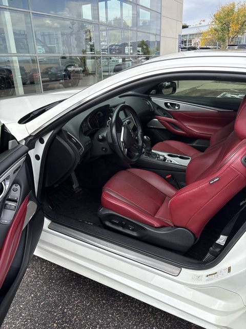 2018 Infiniti Q60 3.0t Sport photo 4