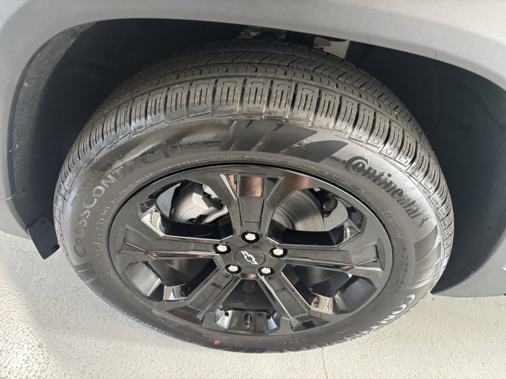 2026 Chevrolet Equinox LT photo 4
