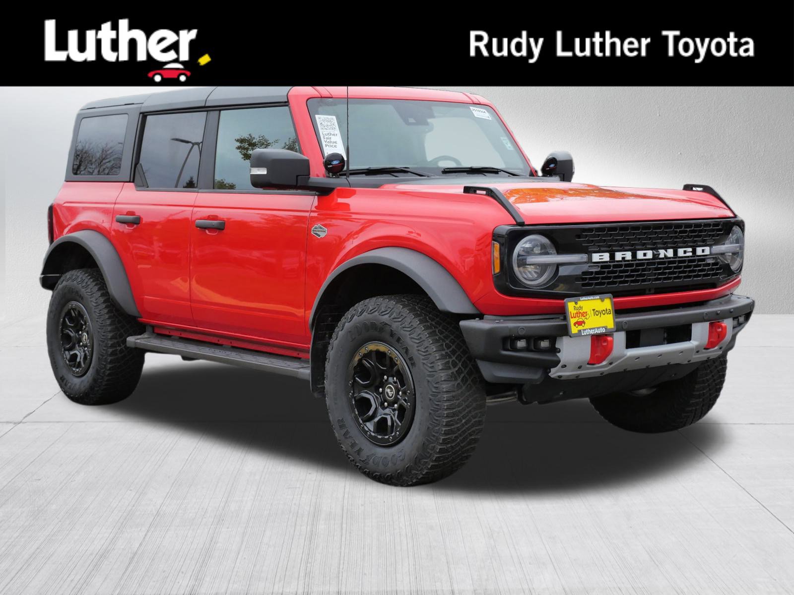 2022 Ford Bronco 4-Door Wildtrak's photo