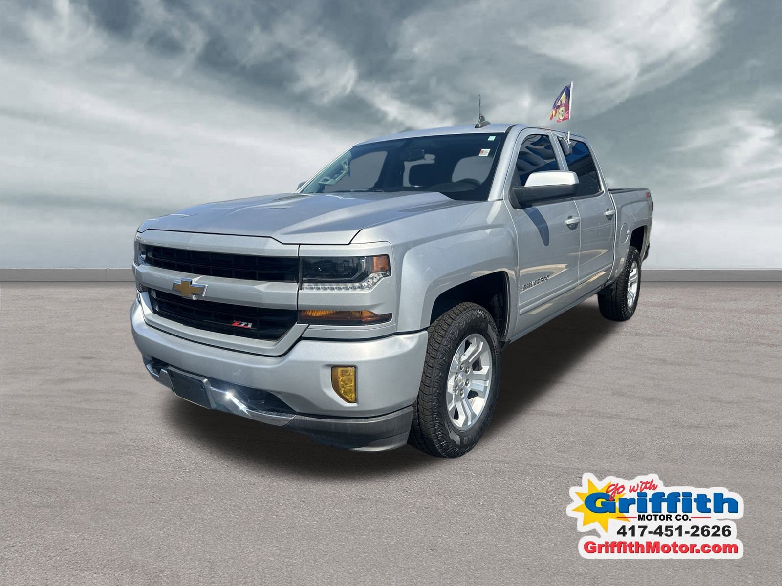 2018 Chevrolet Silverado 1500 LT photo 3