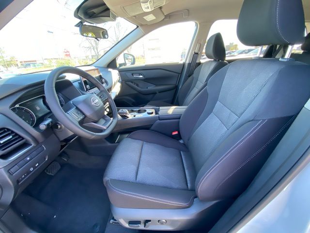 2026 Nissan Rogue SV photo 9