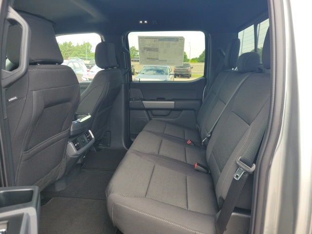 2025 Ford F-150 XLT photo 19