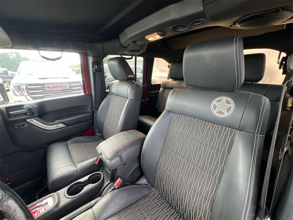 2012 Jeep Wrangler Unlimited Freedom photo 13