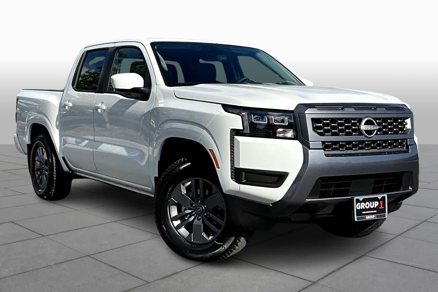 2026 Nissan Frontier SV photo 2