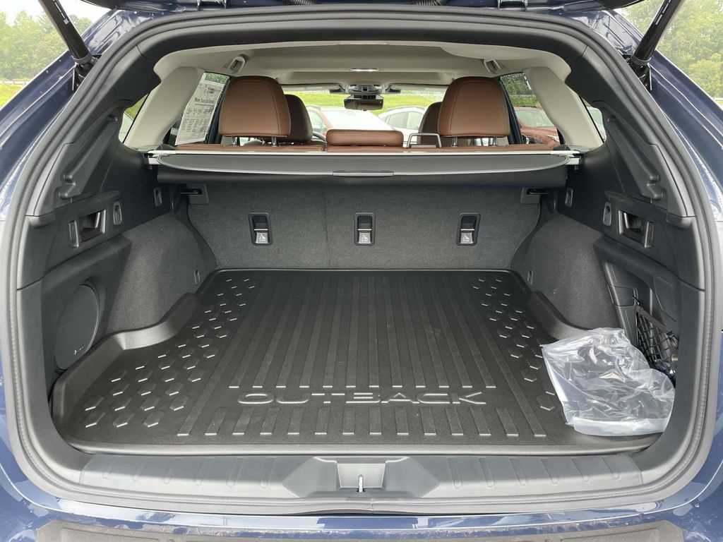 2025 Subaru Outback Touring XT photo 27