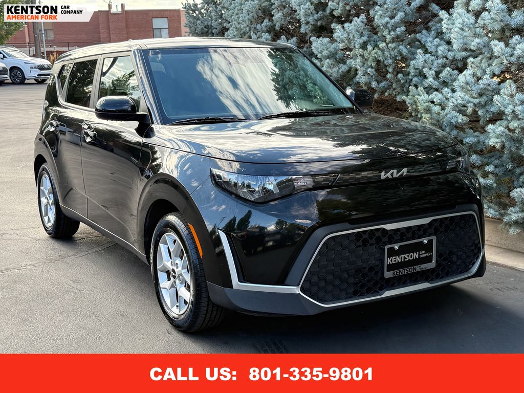 2024 Kia Soul LX photo 10