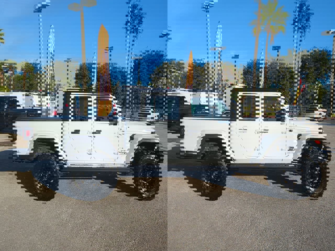 2022 Jeep Gladiator Sport S photo 3