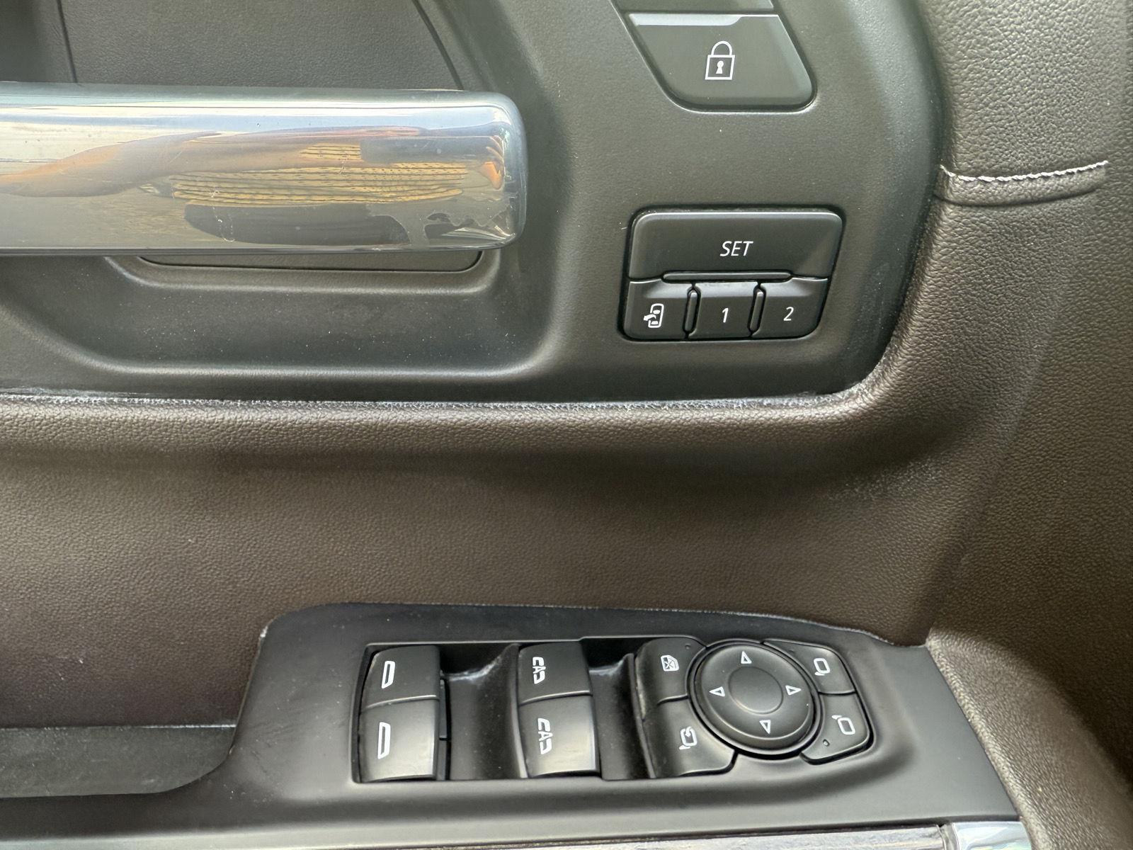 2021 Chevrolet Silverado 1500 LTZ photo 13