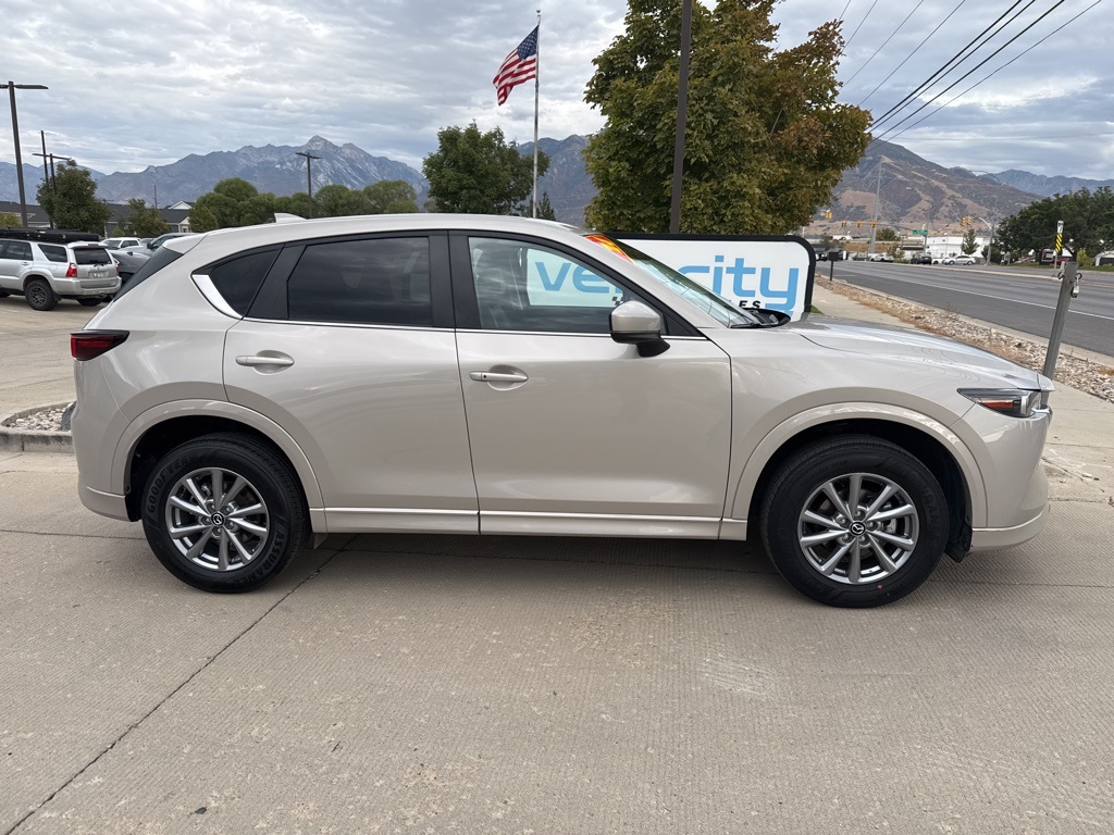 2024 Mazda CX-5 2.5 Select photo 2