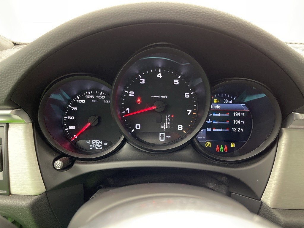 2021 Porsche Macan Base photo 4