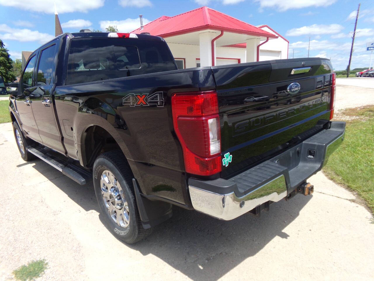 2022 Ford F-250 Lariat photo 2