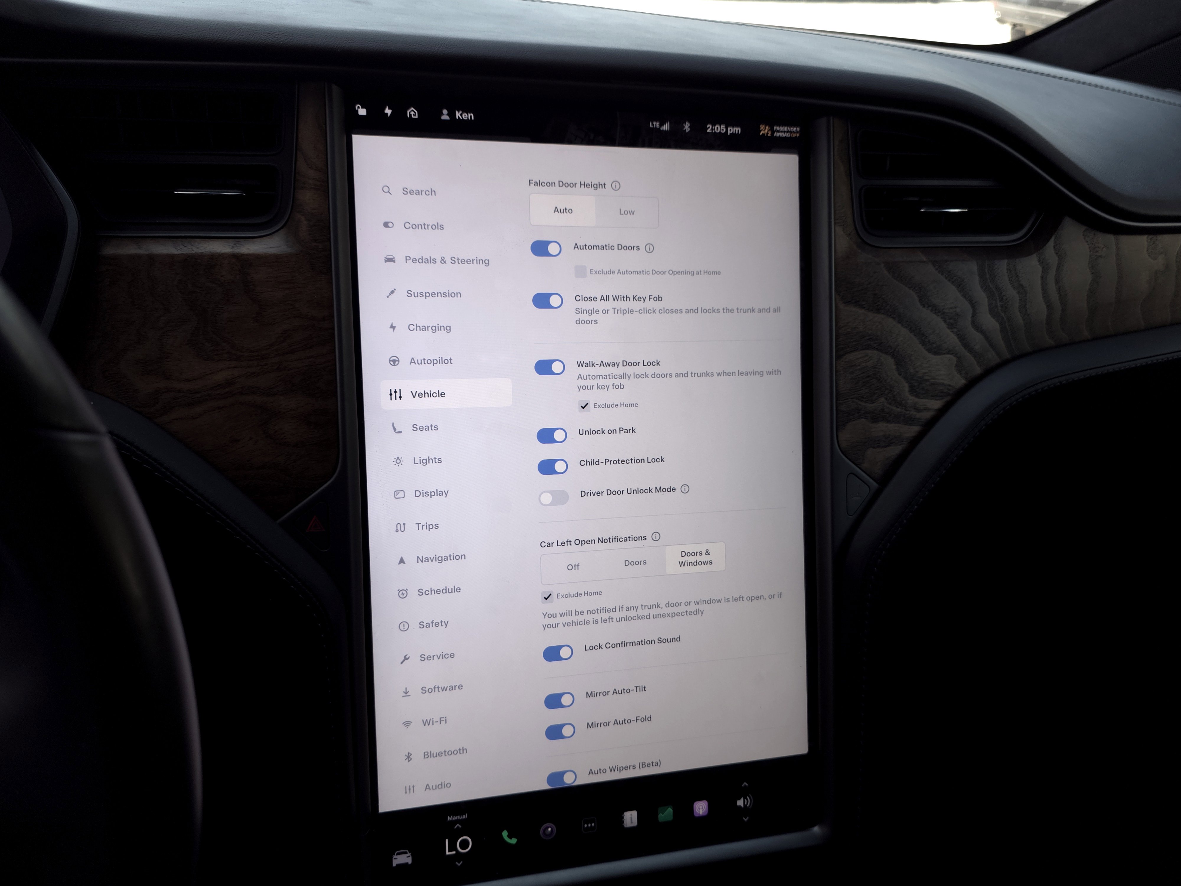 2020 Tesla Model X Long Range photo 14