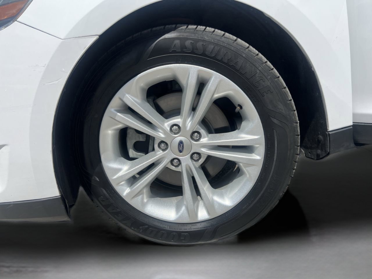 2018 Ford Taurus SE photo 29