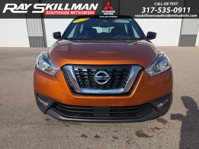 2020 Nissan Kicks SV photo 2