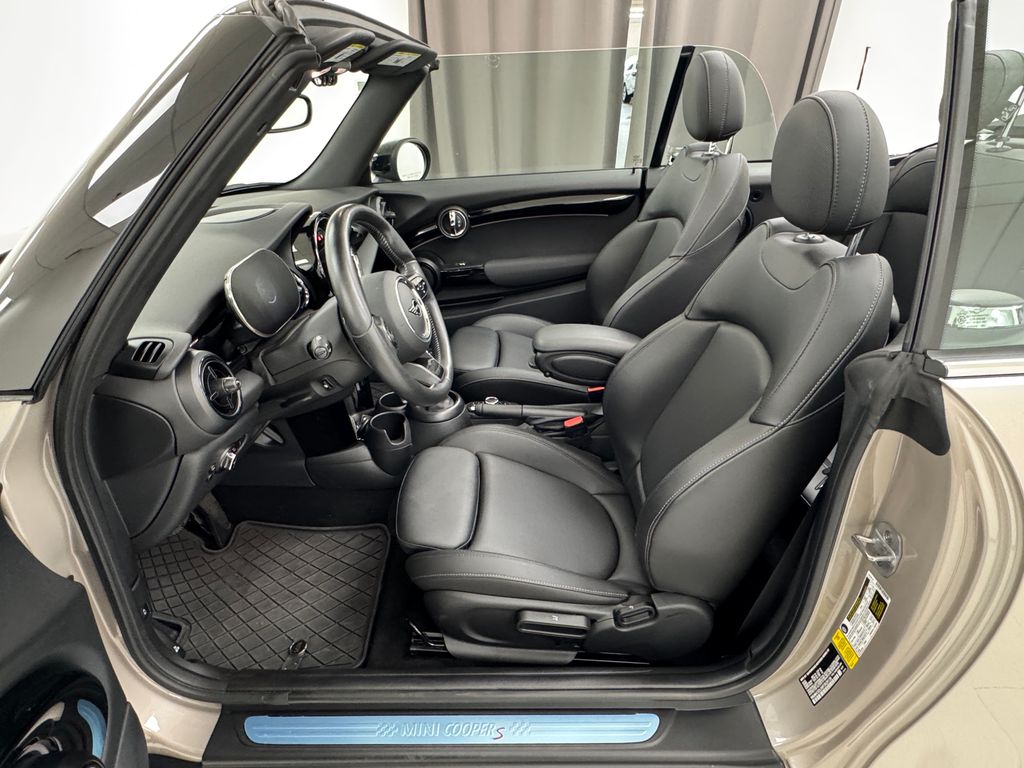 2023 Mini Cooper Convertible S photo 18