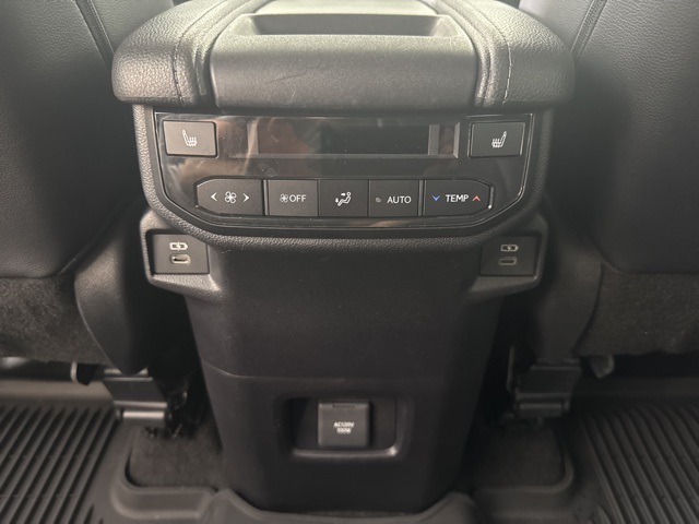2024 Toyota Grand Highlander Limited photo 13