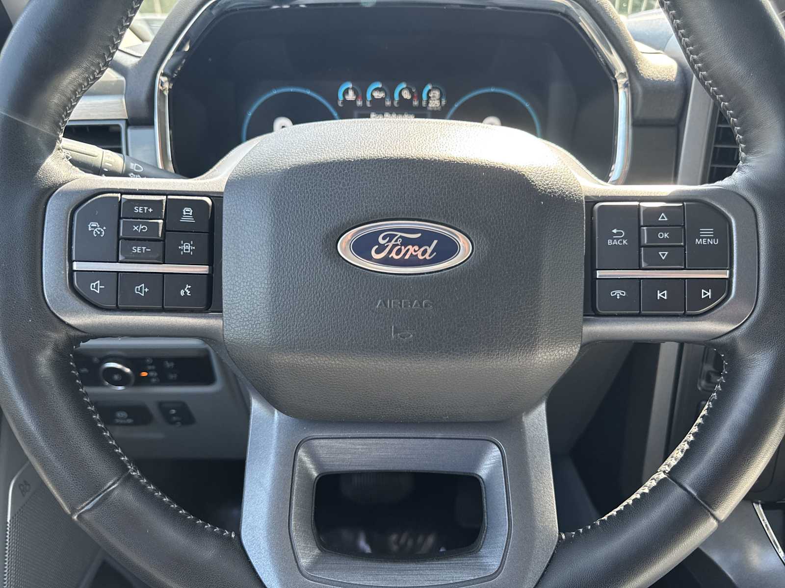 2023 Ford F-150 Lariat photo 30