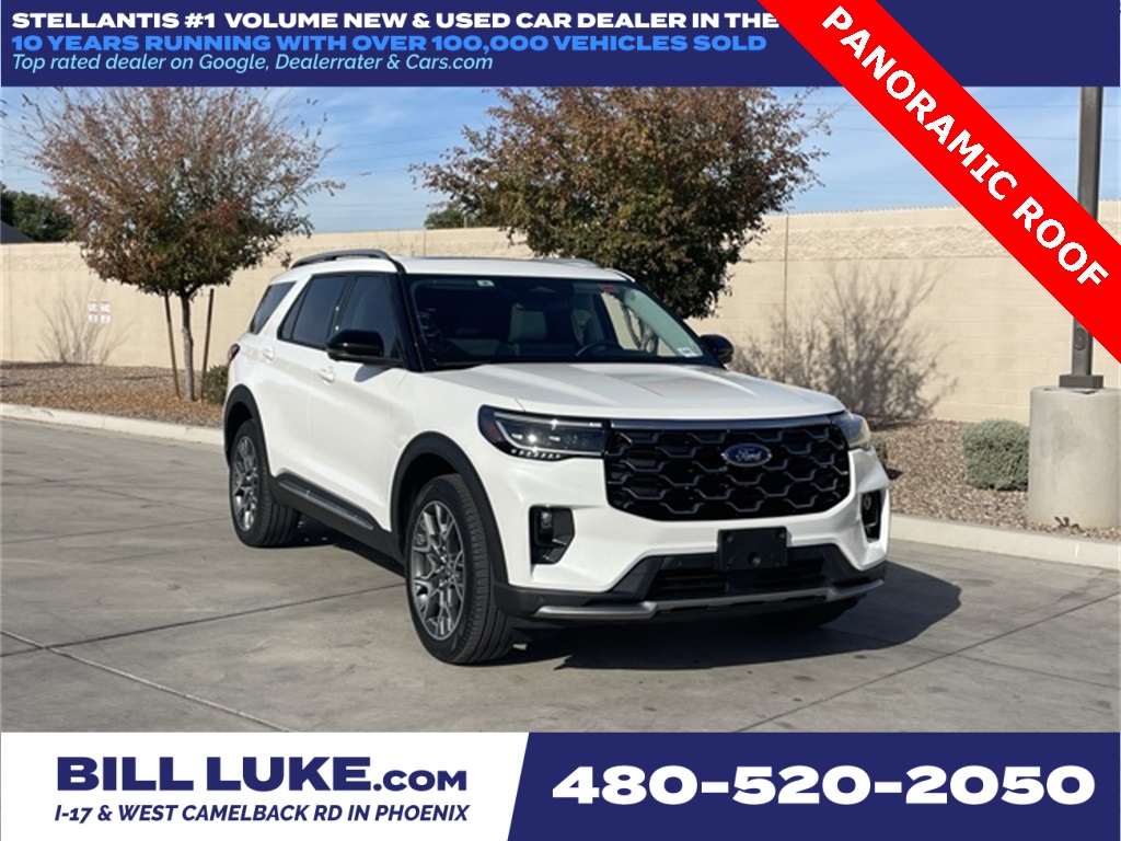 2025 Ford Explorer Platinum's photo