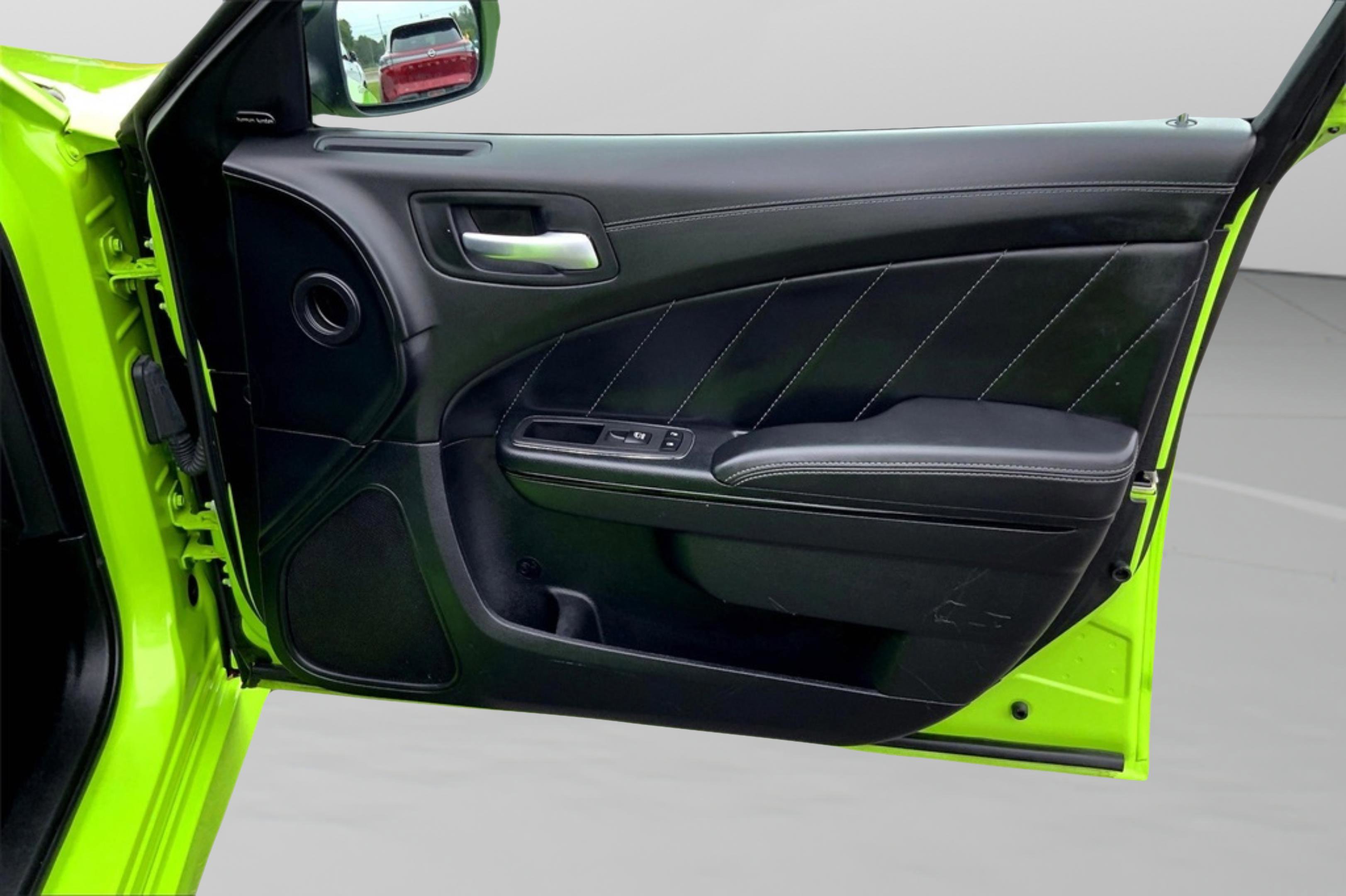 2023 Dodge Charger R/T photo 22