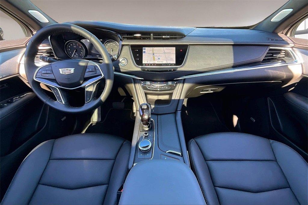 2026 Cadillac XT5 Premium Luxury photo 3
