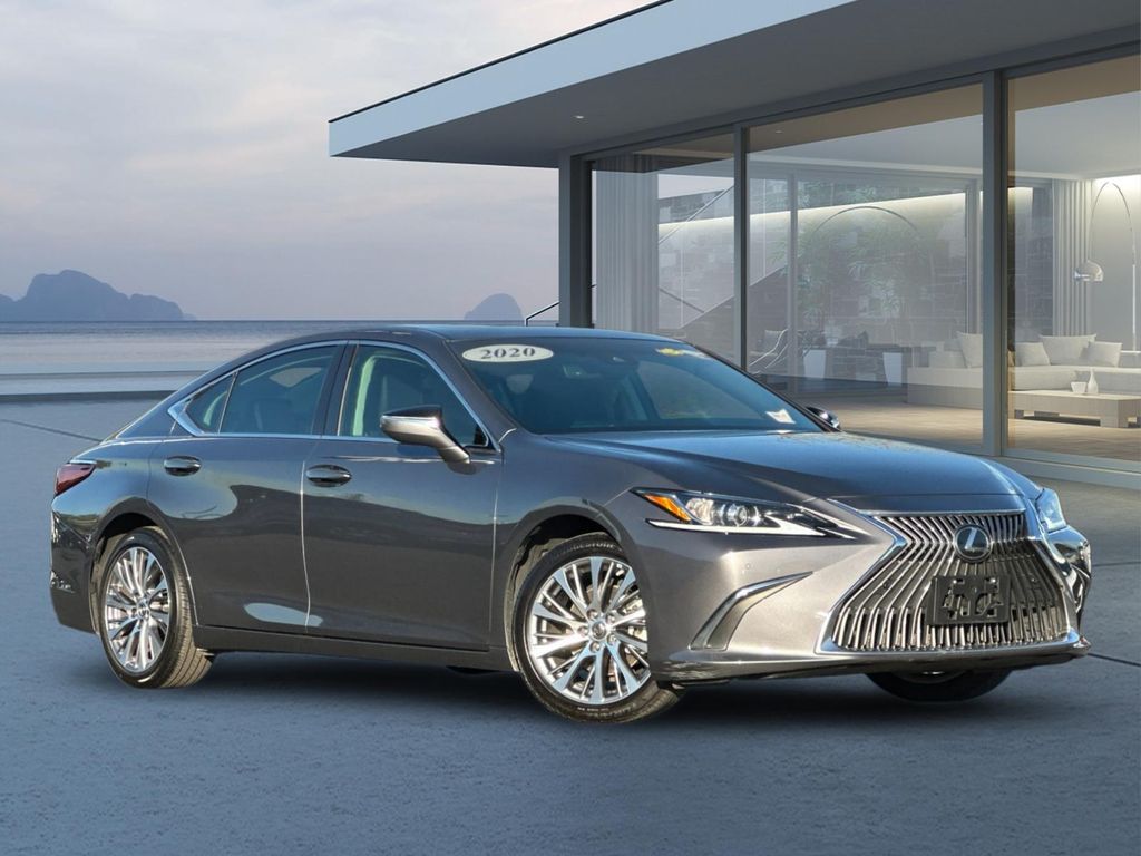 2020 Lexus ES 350's photo