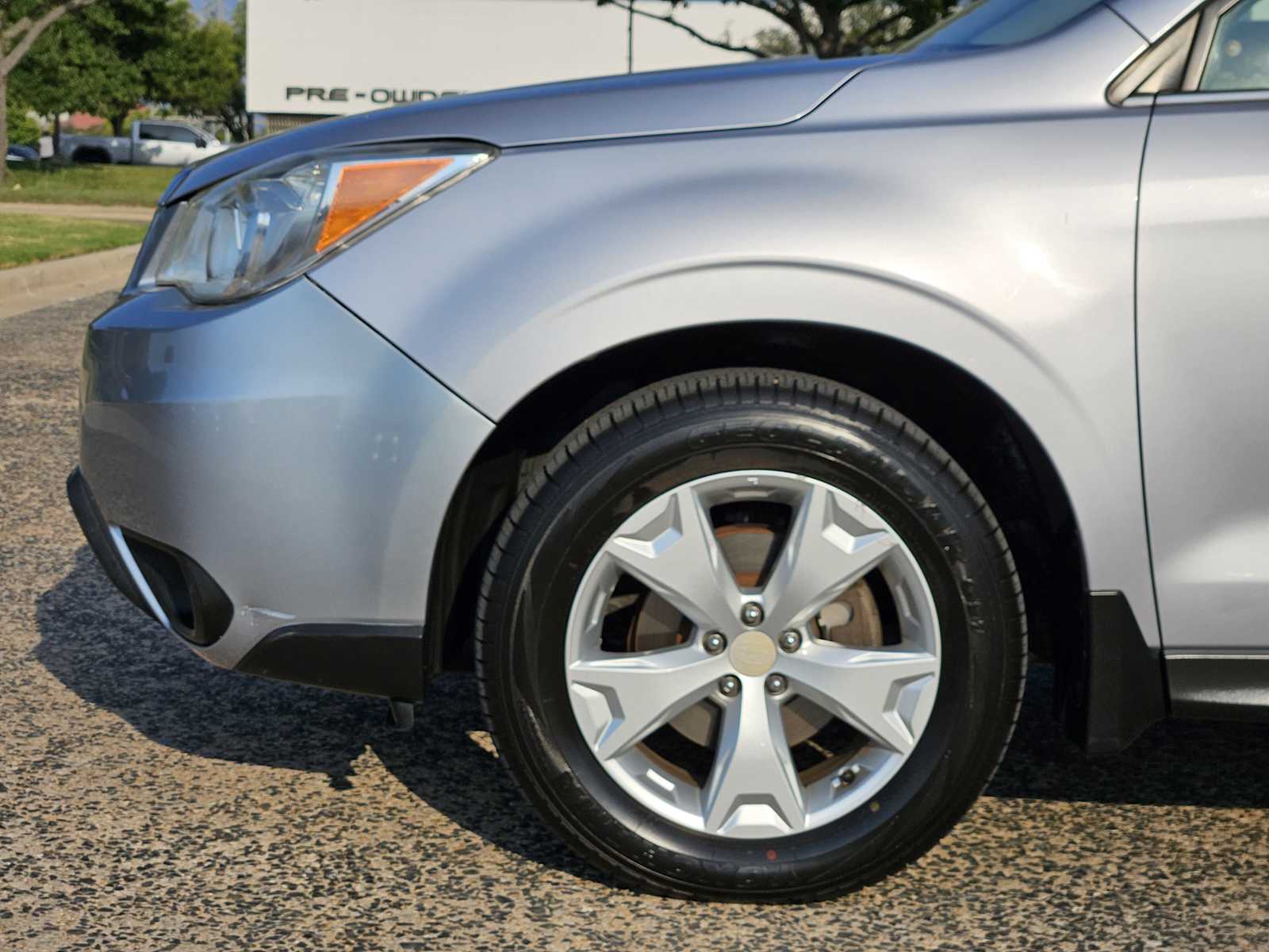 2015 Subaru Forester 2.5i Limited photo 4