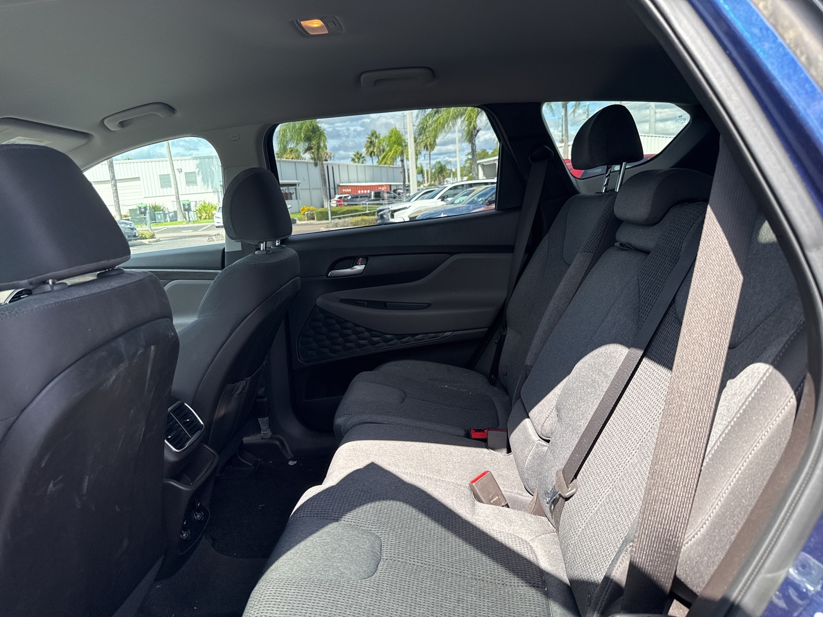 2019 Hyundai Santa Fe SEL photo 9
