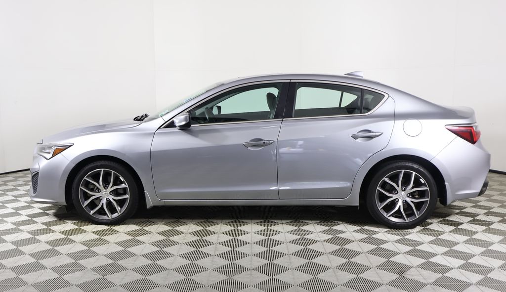 2019 Acura ILX Premium photo 3