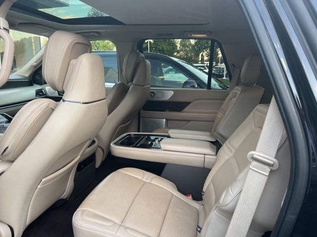 2019 Lincoln Navigator Reserve photo 3