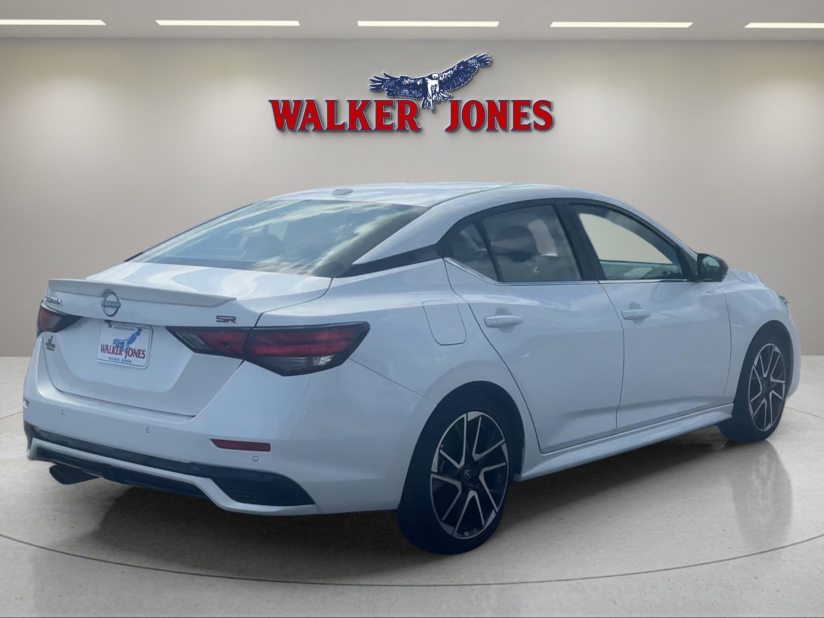 2024 Nissan Sentra SR photo 3