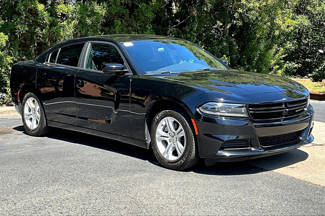 2023 Dodge Charger SXT photo 2