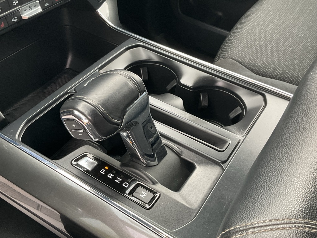 2022 Ford F-150 XLT photo 19