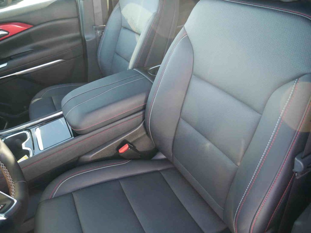 2024 Chevrolet Traverse Z71 photo 33