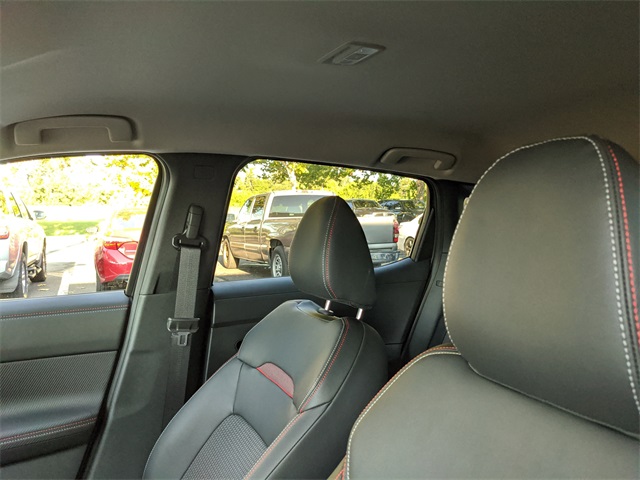 2026 Nissan Kicks SR photo 15