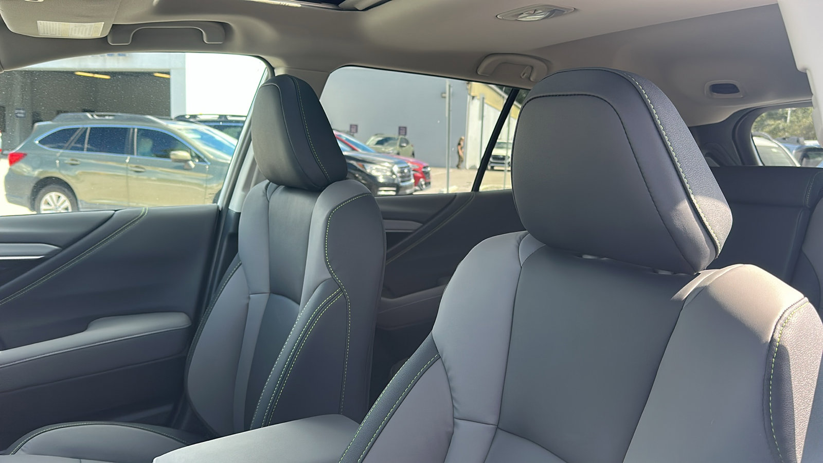 2025 Subaru Outback Onyx Edition XT photo 3