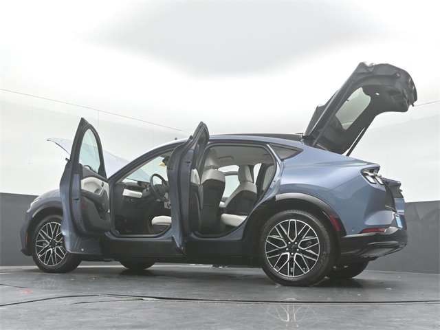 2024 FORD MUSTANG MACH-E - Image 56
