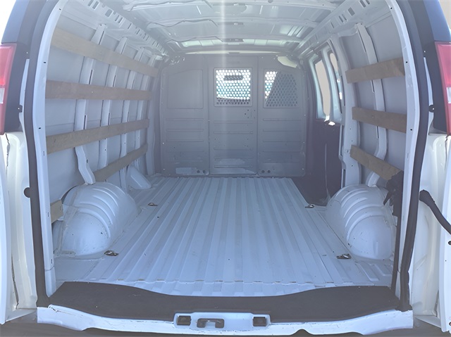 2018 Gmc Savana 2500 photo 9
