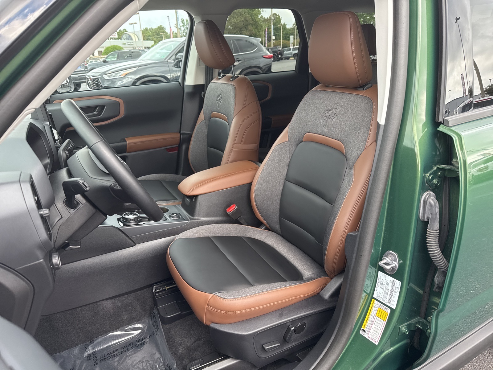 2024 Ford Bronco Sport Outer Banks photo 3