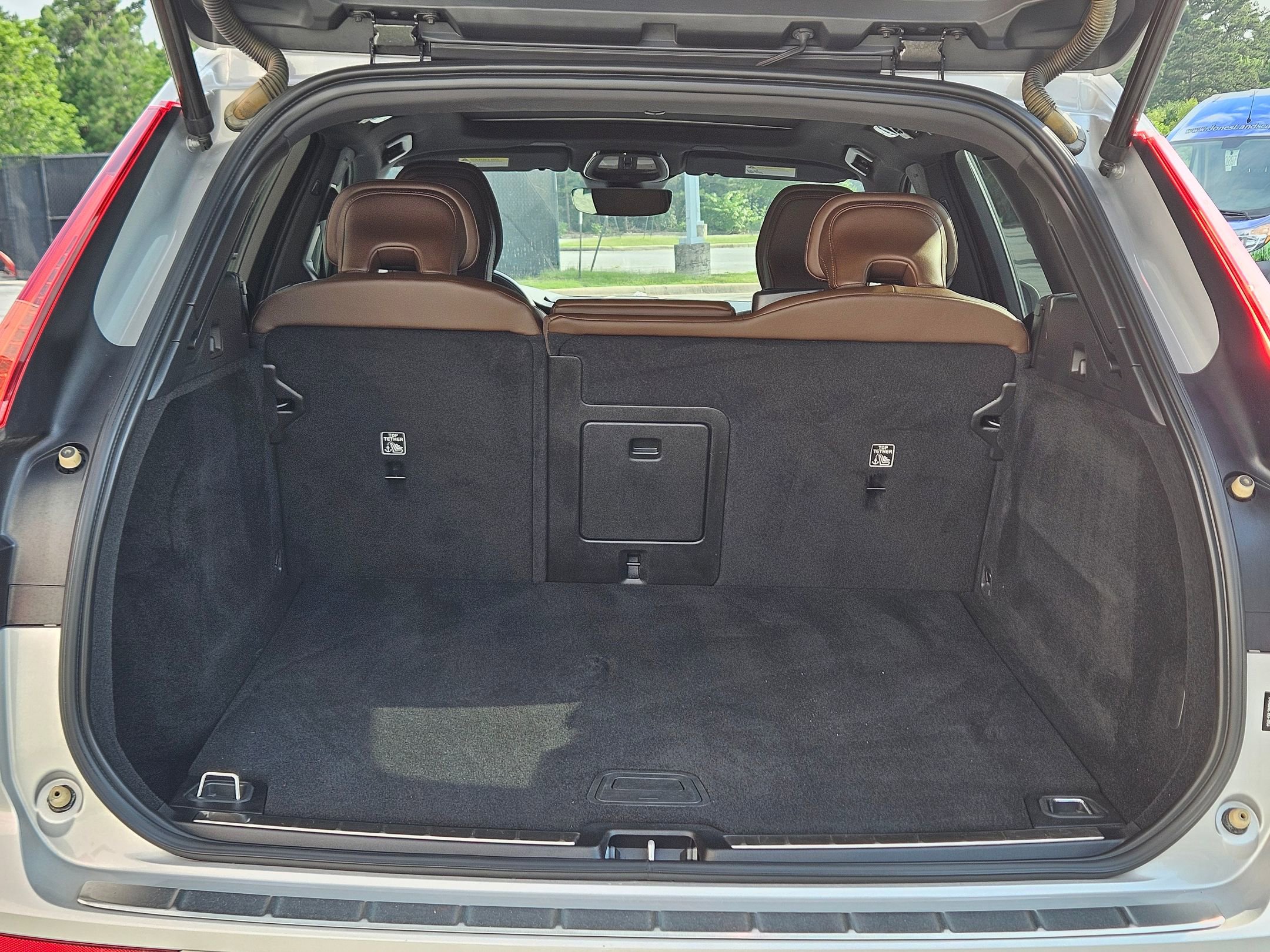 2022 Volvo XC60 Inscription photo 28