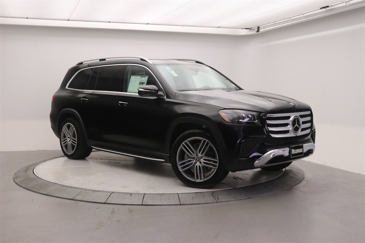 2026 Mercedes-Benz GLS Base's photo