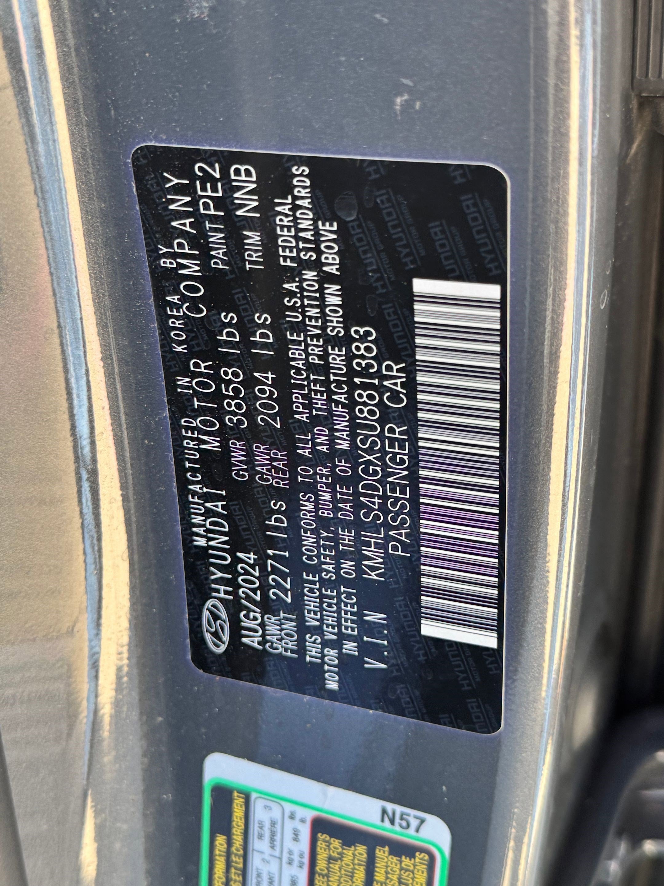 2025 Hyundai Elantra SEL Convenience photo 17