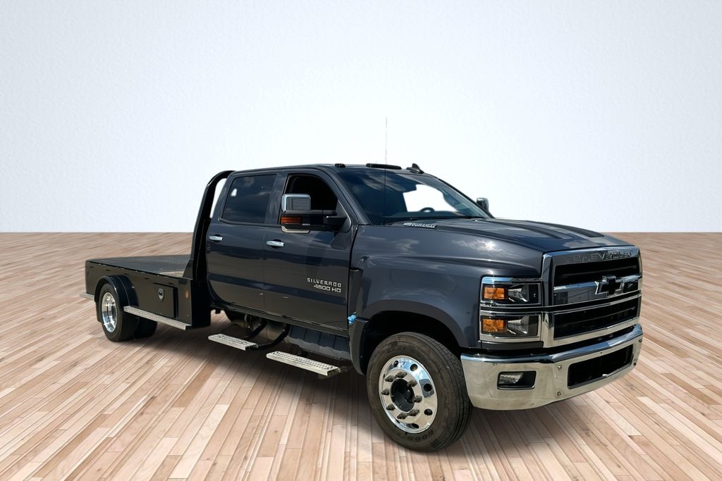 2023 Chevrolet Silverado 4500HD Work Truck photo 3