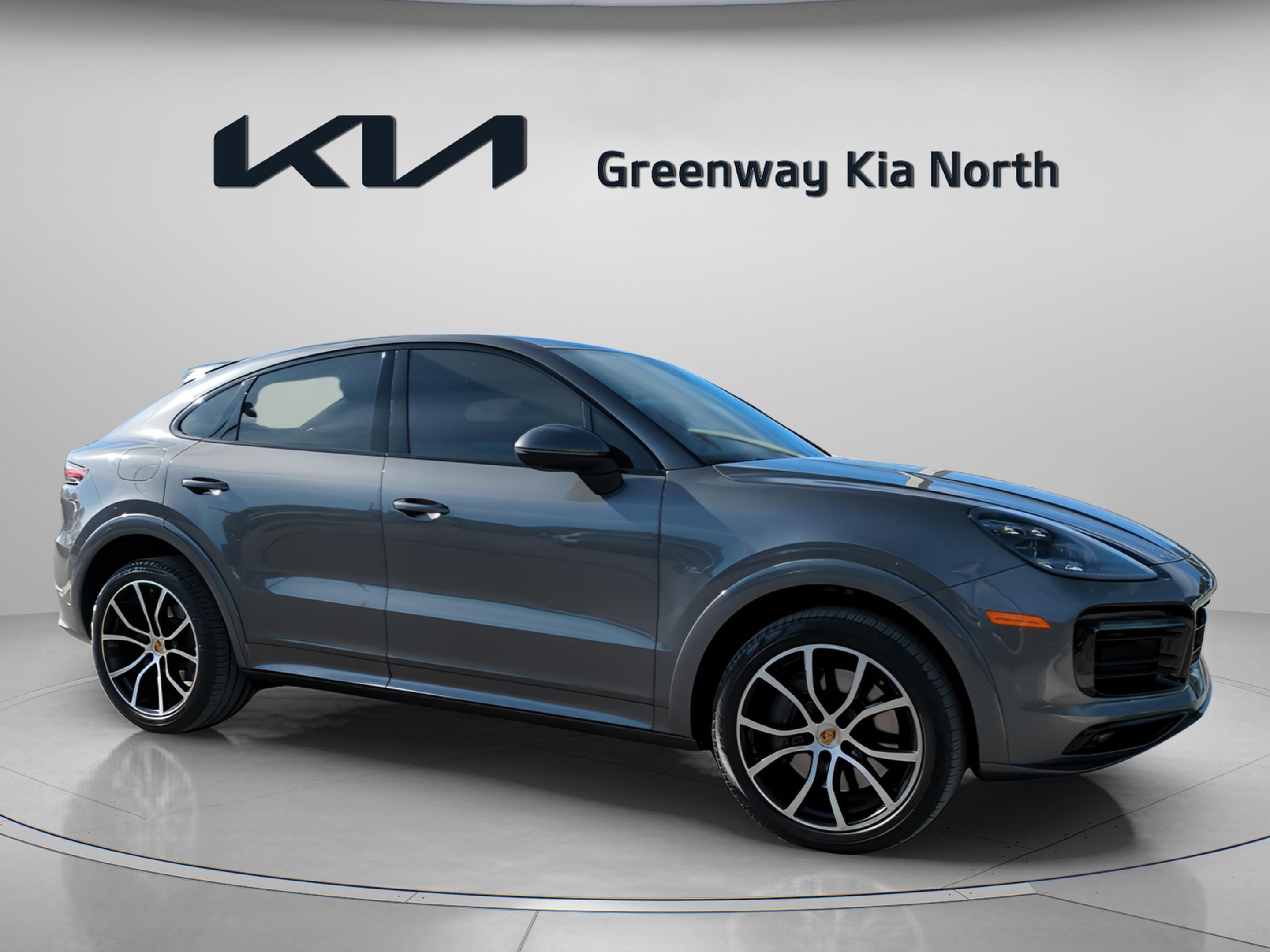 2020 Porsche Cayenne Coup S's photo