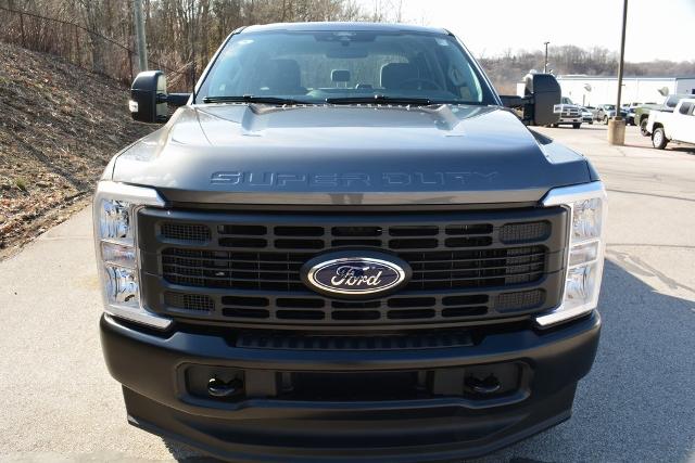2025 Ford F-250 XL photo 2