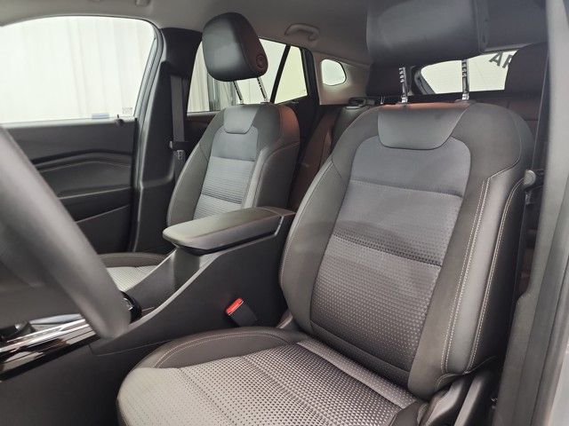 2024 Chevrolet Trax LT photo 27