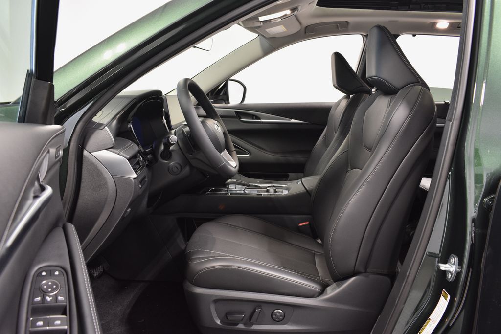 2026 Infiniti QX60 Luxe AWD photo 11