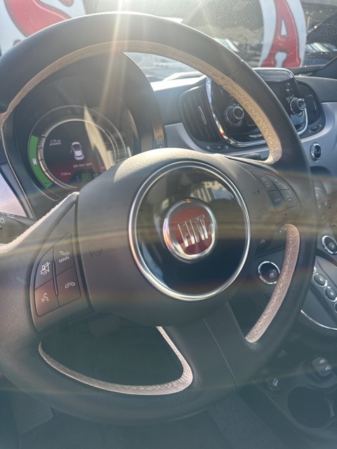 2018 Fiat 500e photo 8