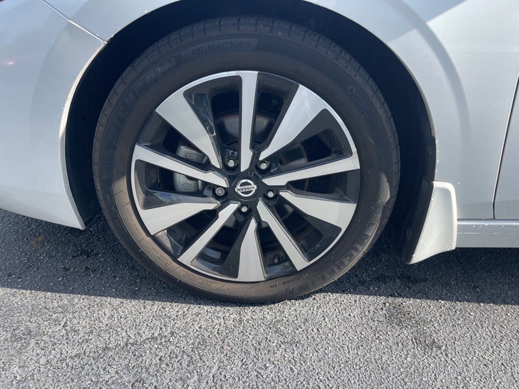 2023 Nissan Sentra SV photo 19