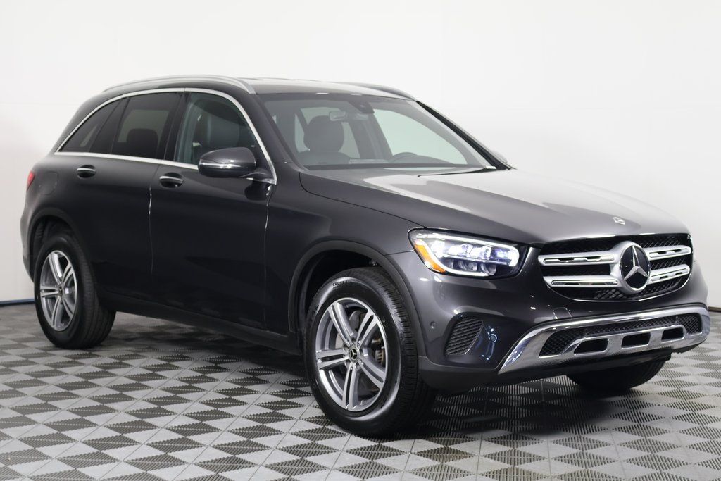 2021 Mercedes Benz GLC 300 photo 3